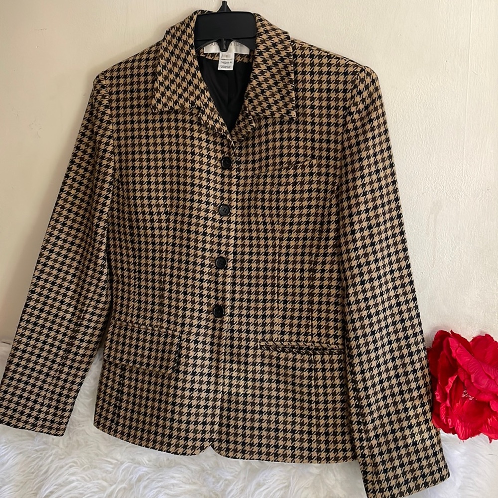 Jones New York Size 6 Blazer